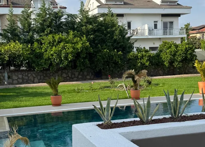 Blue Villa *